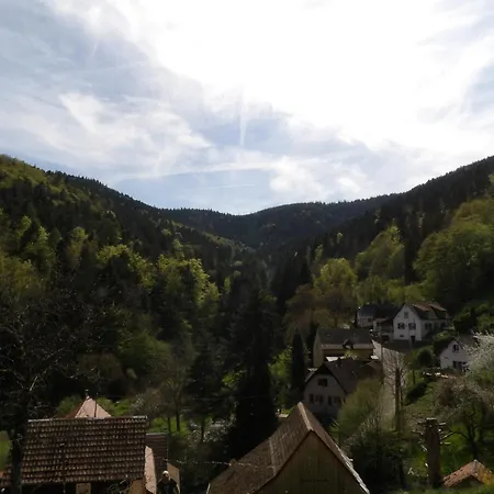 Apartman Au Calme A Vue Jardin, Parking & Wi-fi Gratuit