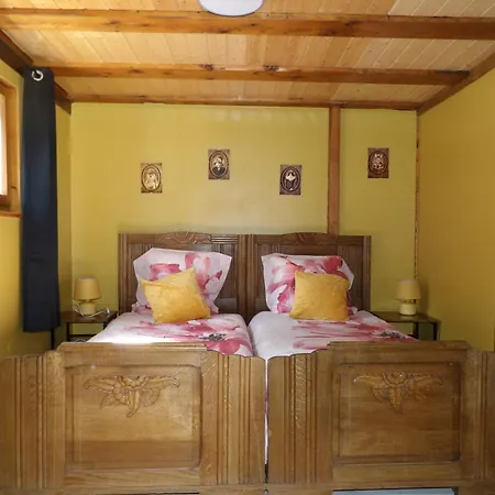 Au Calme A Vue Jardin, Parking & Wi-fi Gratuit Murbach