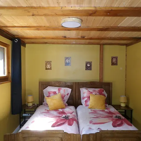 Au Calme A Vue Jardin, Parking & Wi-fi Gratuit