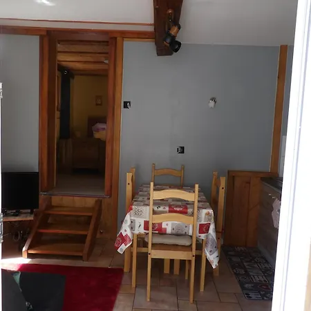 Au Calme A Vue Jardin, Parking & Wi-fi Gratuit Murbach