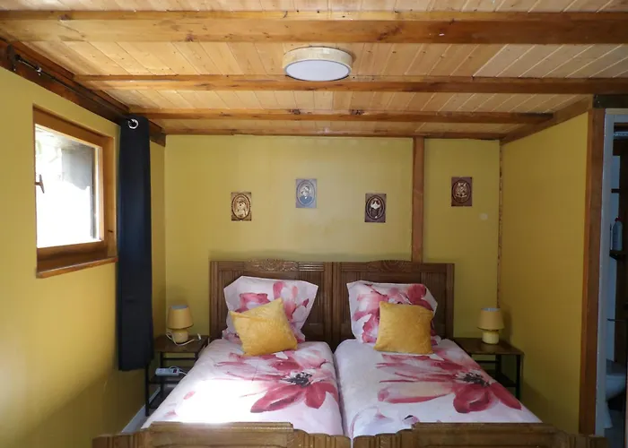 Au Calme A Vue Jardin, Parking & Wi-fi Gratuit